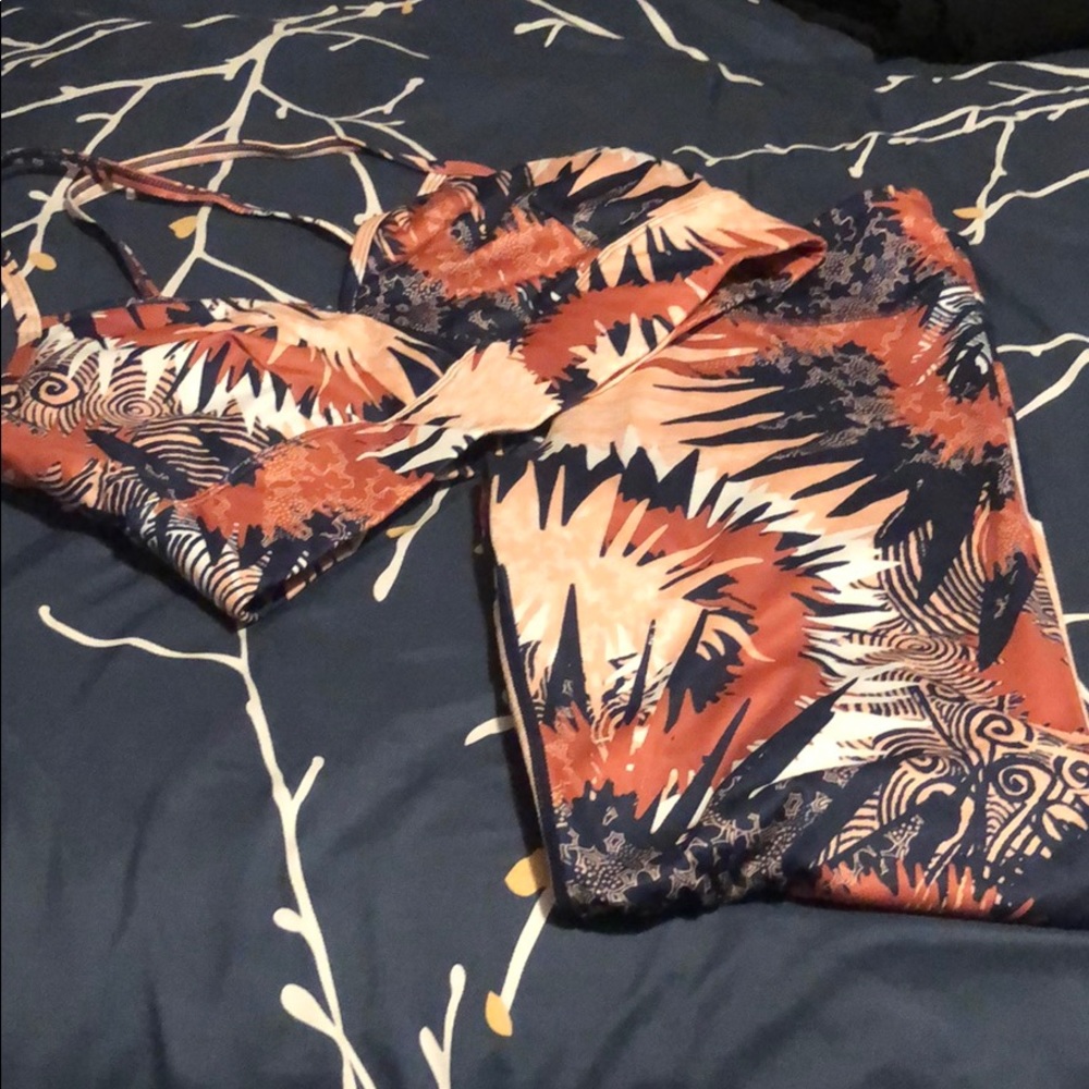 💫💫NWT sports bra & matching tights!